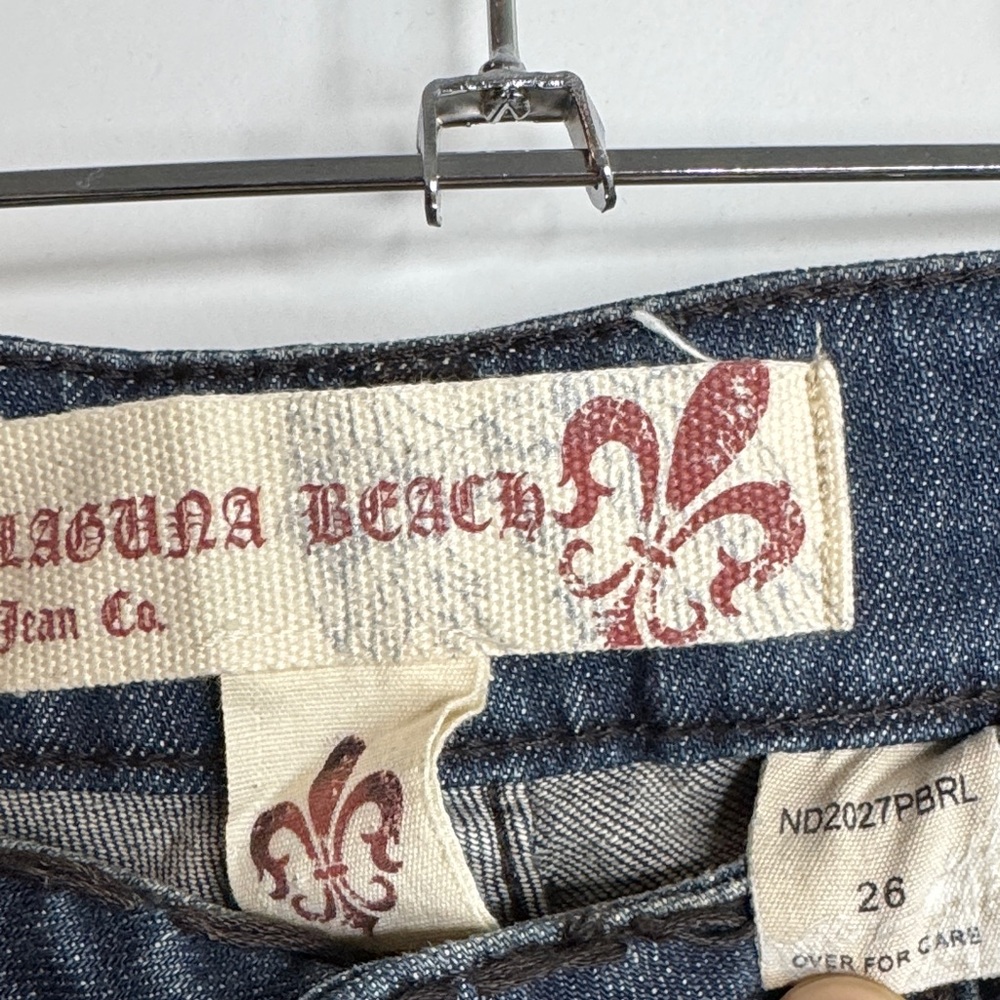 Stylish Dark Blue Flare Jeans with Stud Accents - Picture 5 of 6